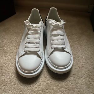 Men’s designer tennis shoes